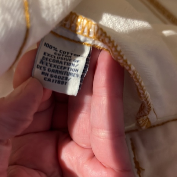 Off white jean jacket, good condition, no rips, no stains - Picture 4 of 5